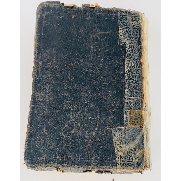 KJV Bible Thumb Index Holy Word Concordance Copywrite 1945 USA Made Imperfect - Picture 3 of 8